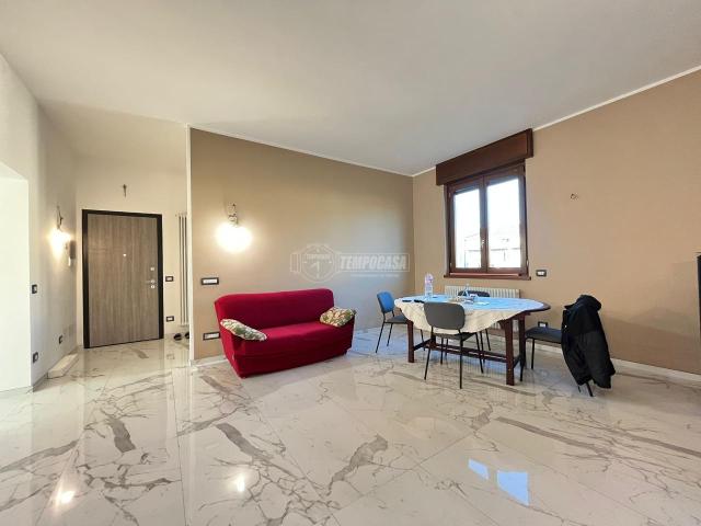 Villa Indipendente in vendita a Campofiorenzo, Casatenovo