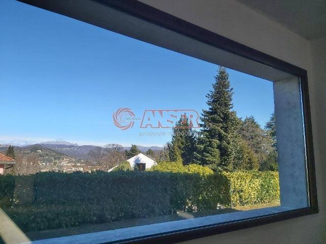 Villa Indipendente in vendita a Galgiana, Casatenovo