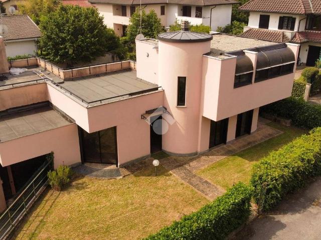 Villa Indipendente in vendita a Rogoredo, Casatenovo