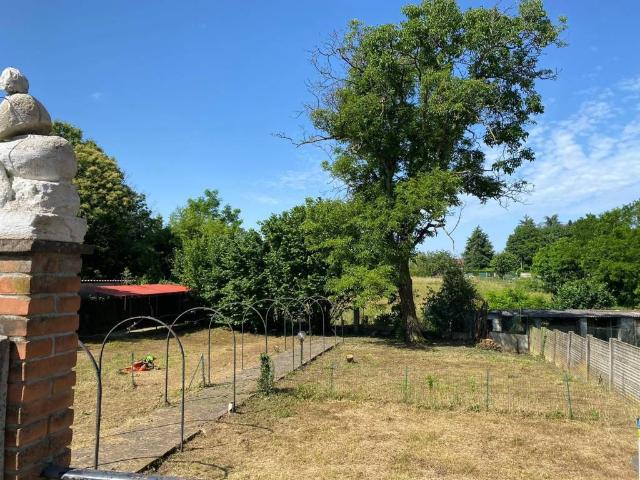 Villa Indipendente in vendita a Rogoredo, Casatenovo