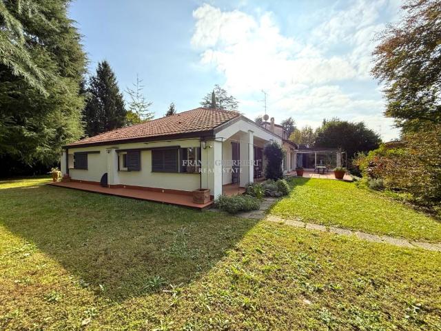 Villa Indipendente in vendita a Campofiorenzo, Casatenovo