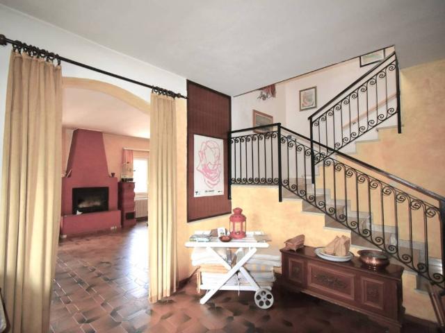 Villa Indipendente in vendita a Rogoredo, Casatenovo