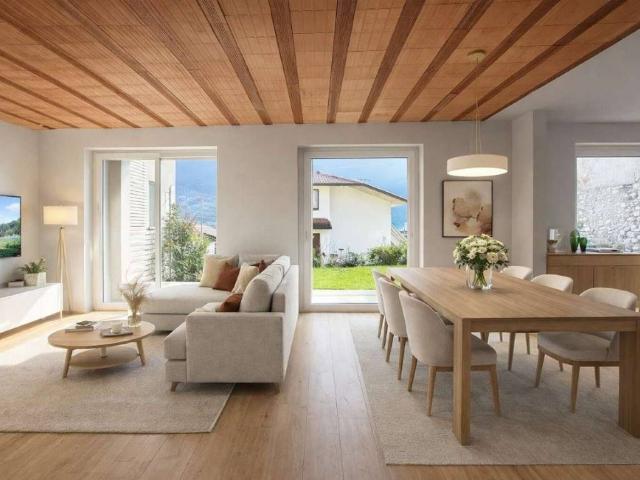 Villa Indipendente in vendita a Casazza, Lombardia