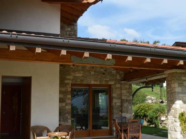 Villa Indipendente in vendita a Casazza, Lombardia