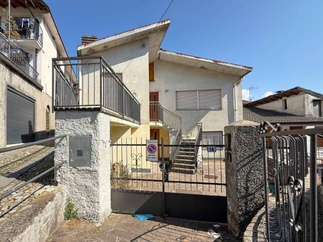Villa Indipendente in vendita a Casazza, Lombardia