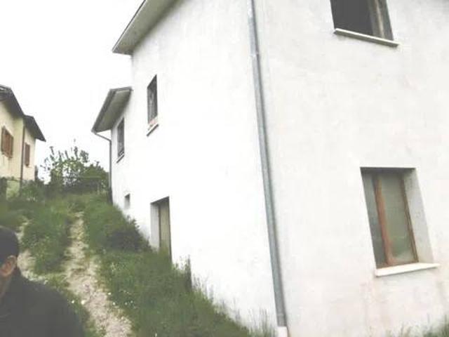 Villa Indipendente in vendita a Cascia, Umbria
