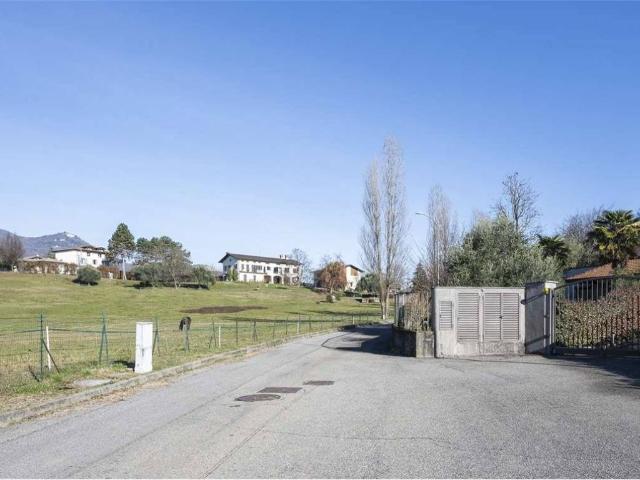Villa Indipendente in vendita a Morosolo, Casciago