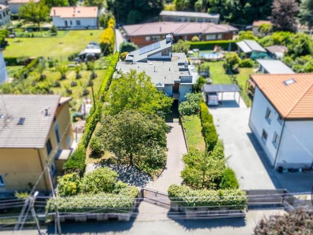 Villa Indipendente in vendita a Casciago, Lombardia