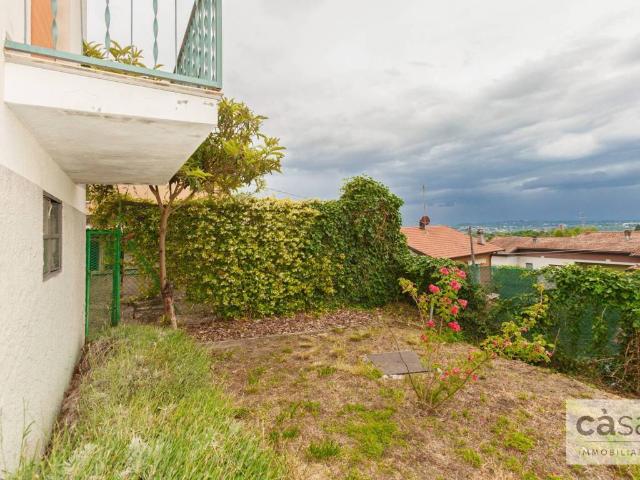Villa Indipendente in vendita a Casciago, Lombardia