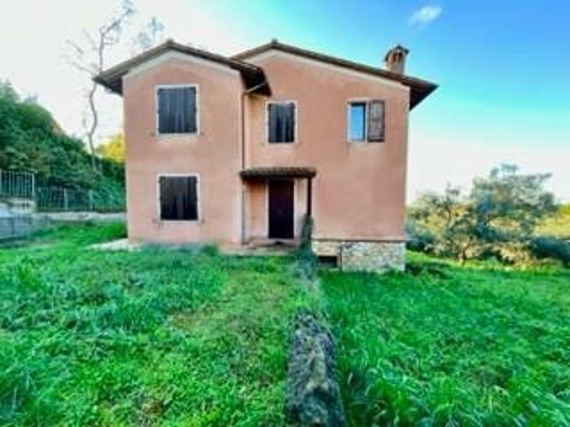 Villa Indipendente in vendita a Casciana Terme Lari, Parlascio