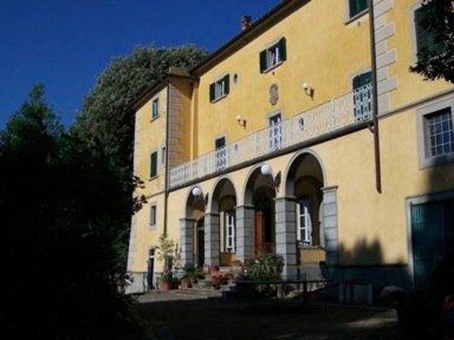 Villa Indipendente in vendita a Casciana Terme Lari, Lari