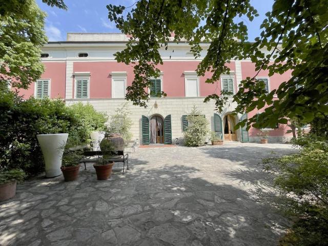Villa Indipendente in vendita a Casciana Terme Lari, Lari