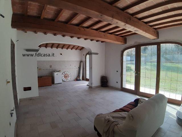 Villa Indipendente in vendita a Casciana Terme Lari, Cevoli