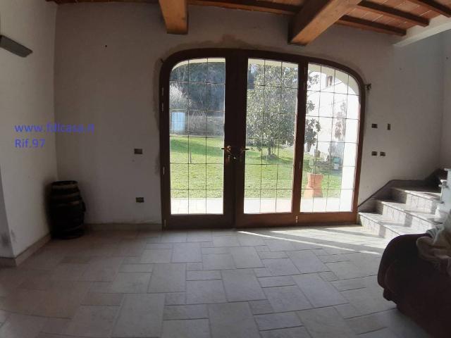Villa Indipendente in vendita a Casciana Terme Lari, Cevoli