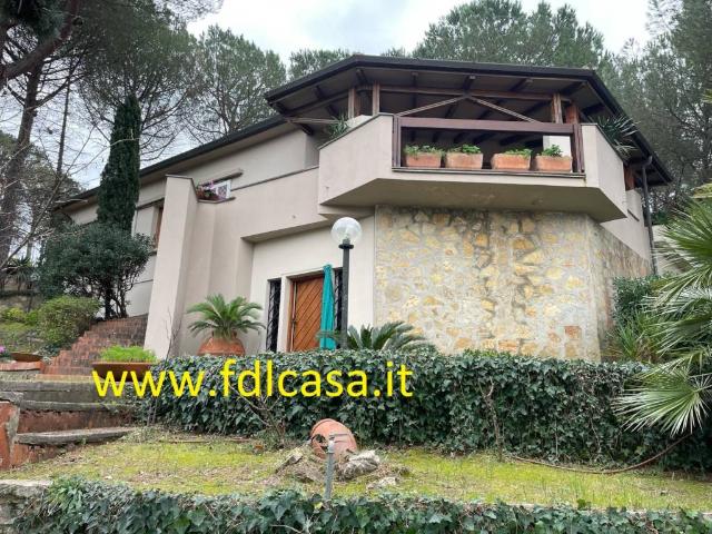Villa Indipendente in vendita a Casciana Terme Lari, Lari
