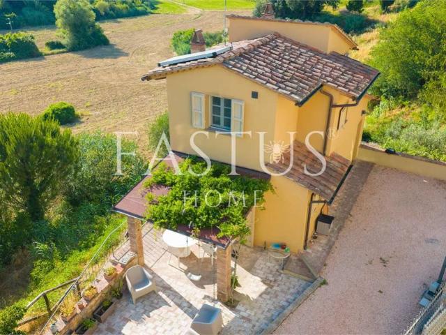 Villa Indipendente in vendita a Casciana Terme Lari, Lari
