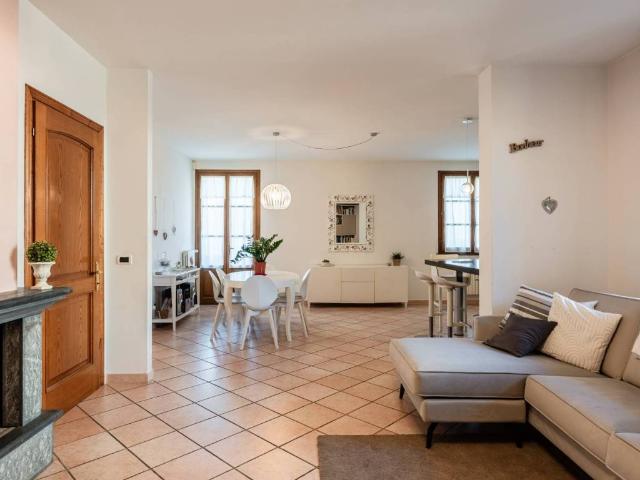 Villa Indipendente in vendita a Casciana Terme Lari, Perignano