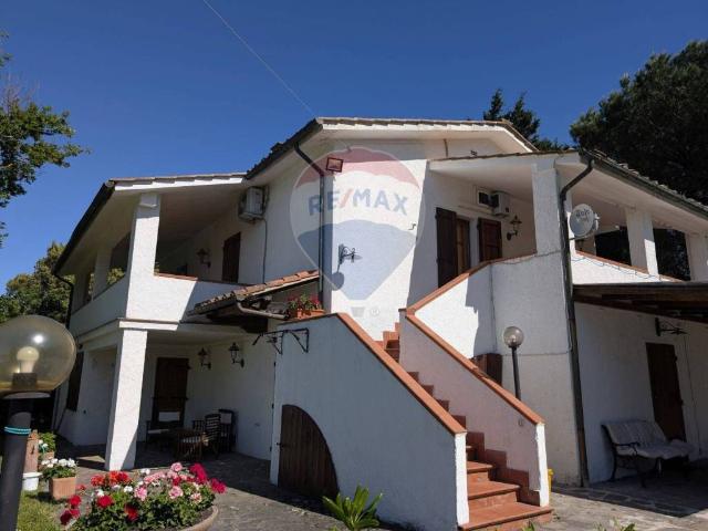 Villa Indipendente in vendita a Terricciola, Toscana