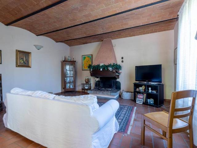 Villa Indipendente in vendita a Casciana Terme Lari, Cevoli