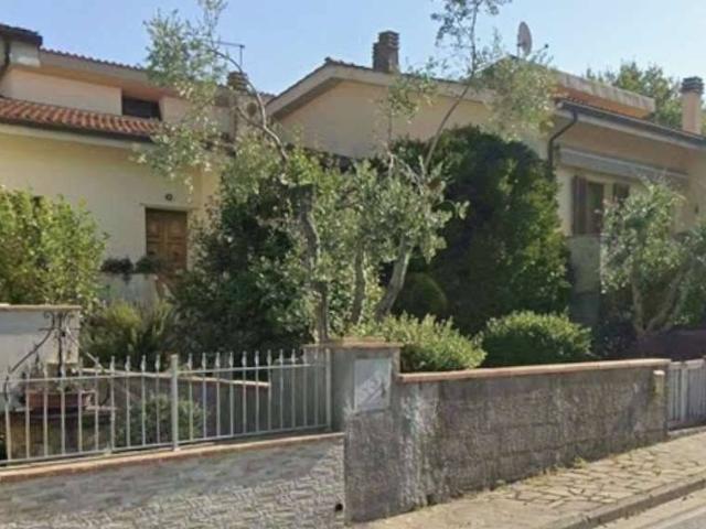 Villa Indipendente in vendita a Casciana Terme Lari, Casciana Terme
