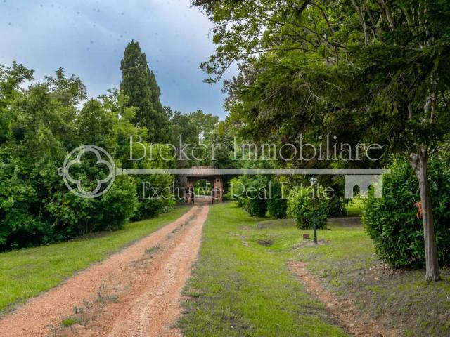 Villa Indipendente in vendita a Casciana Terme Lari, Casciana Terme