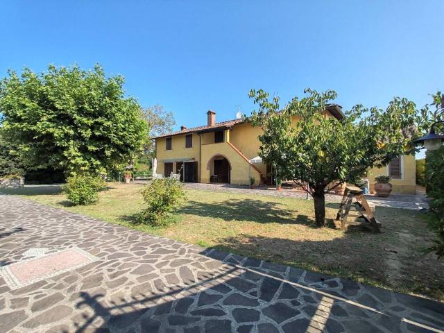 Villa Indipendente in vendita a Casciana Terme Lari, Casciana Terme