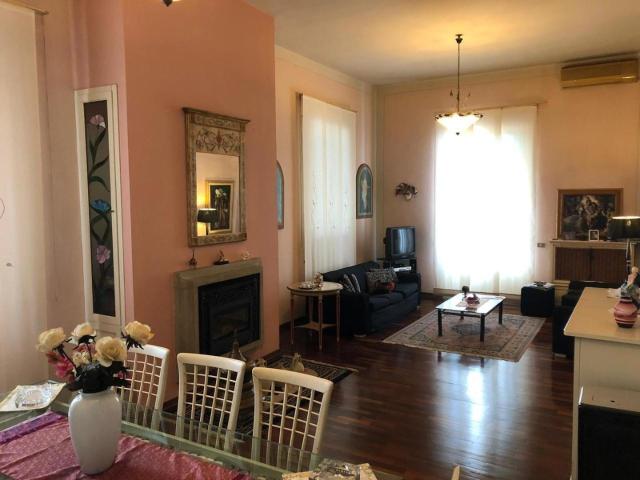 Villa Indipendente in vendita a Cascina, Toscana