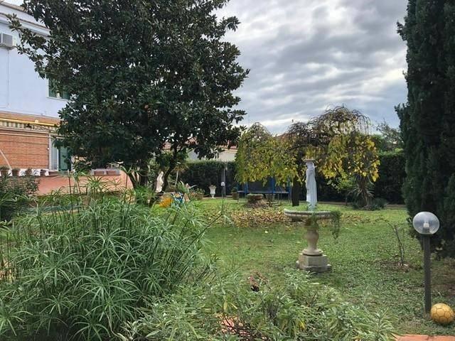 Villa Indipendente in vendita a Cascina, Toscana