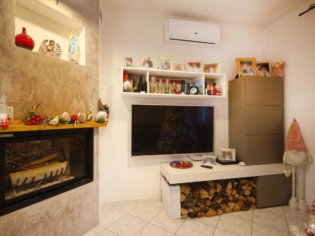 Villa Indipendente in vendita a Navacchio, Cascina