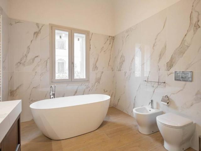Villa Indipendente in vendita a San Frediano a Settimo, Cascina
