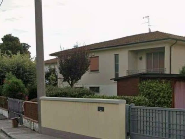 Villa Indipendente in vendita a San Benedetto, Cascina