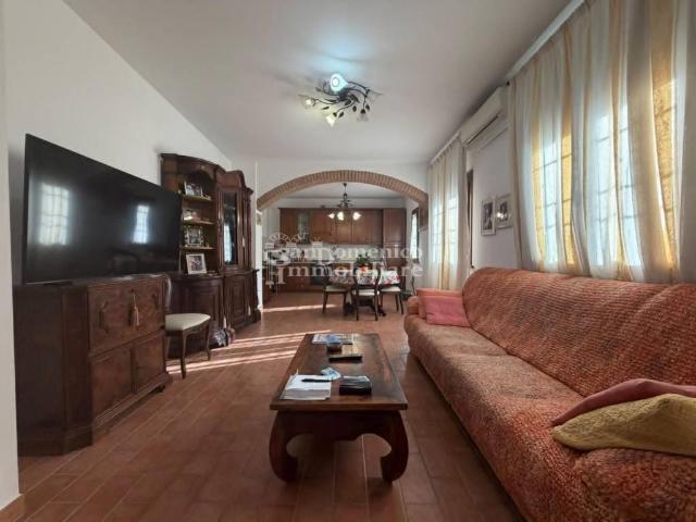 Villa Indipendente in vendita a Arnaccio, Cascina