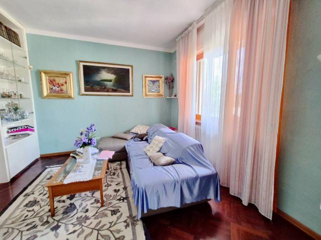 Villa Indipendente in vendita a Cascina, Toscana