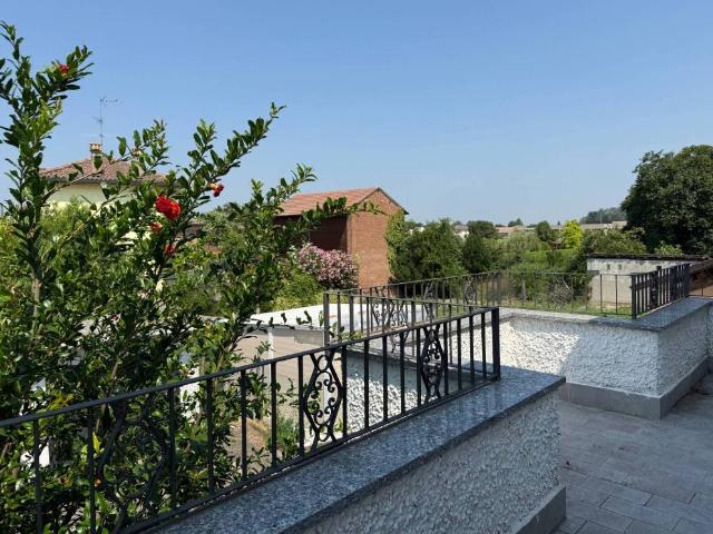 Villa Indipendente in vendita a Casei Gerola, Lombardia