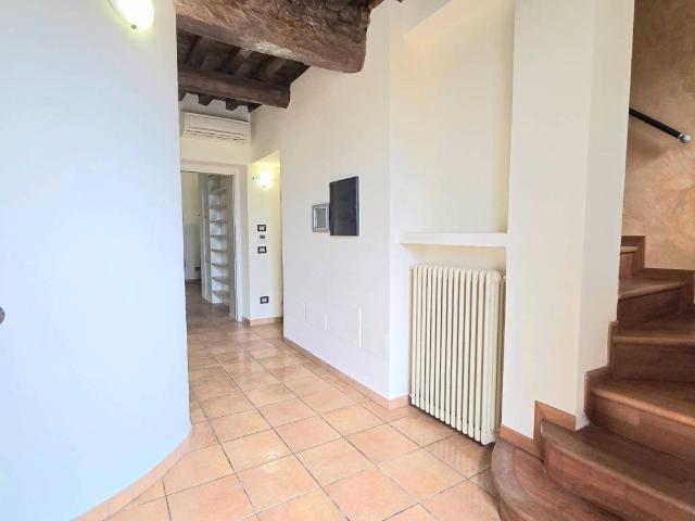 Villa Indipendente in vendita a Caselle Landi, Lombardia