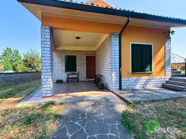 Villa Indipendente in vendita a Grugnetto, Caselle Lurani