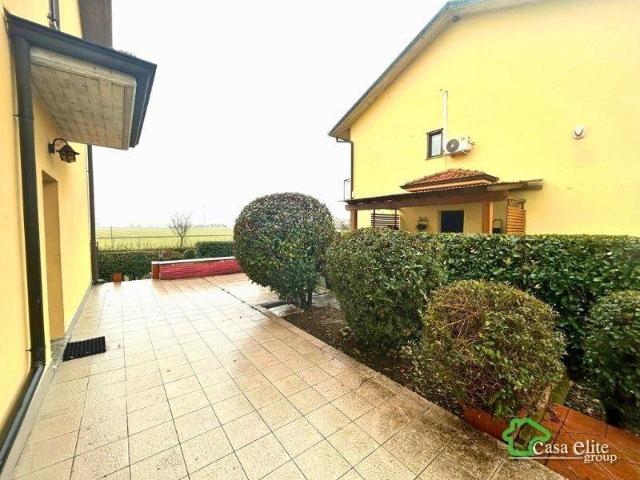 Villa Indipendente in vendita a Caselle Lurani, Lombardia