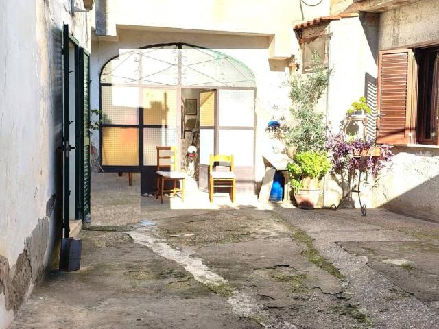Villa Indipendente in vendita a Mezzano, Caserta