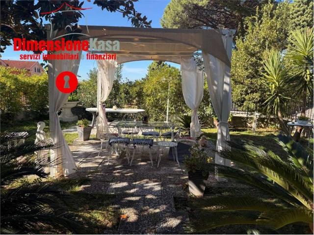Villa Indipendente in vendita a Tuoro, Caserta