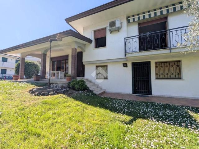 Villa Indipendente in vendita a Casier