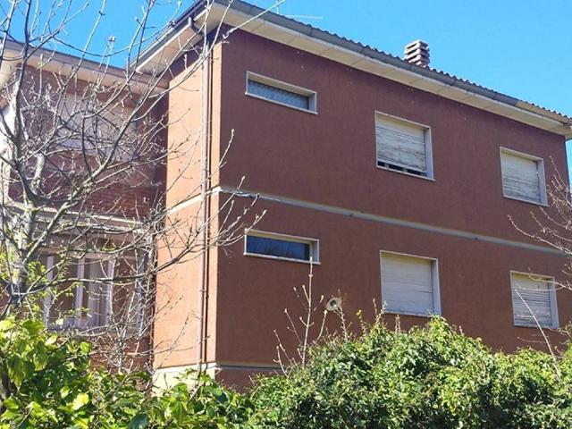 Villa Indipendente in vendita a Appennino Reggiano, Re