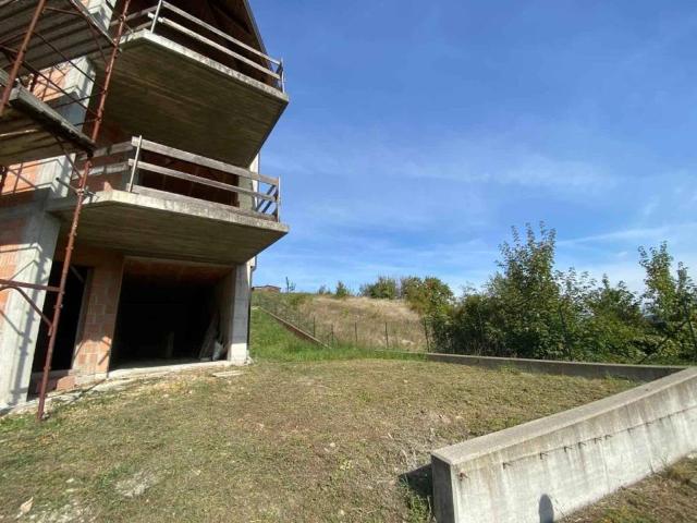 Villa Indipendente in vendita a Appennino Reggiano, Re