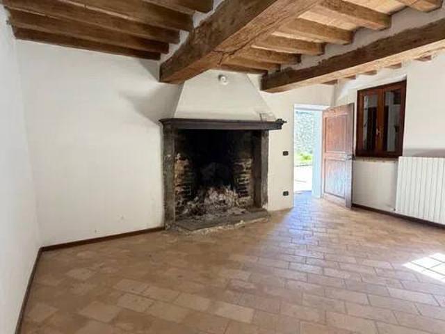 Villa Indipendente in vendita a Appennino Reggiano, Re