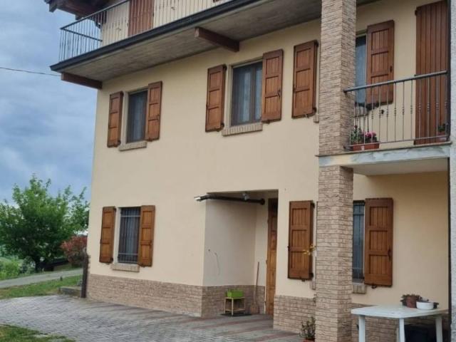 Villa Indipendente in vendita a Appennino Reggiano, Re