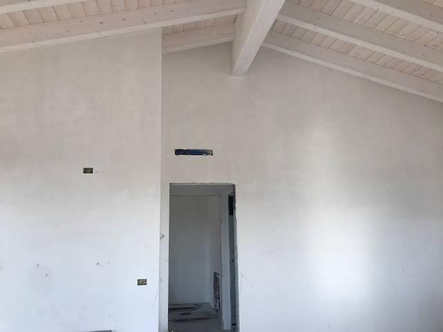 Villa Indipendente in vendita a Casirate D'adda, Lombardia