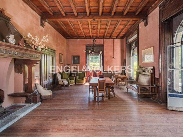 Villa Indipendente in vendita a Caslino D'erba, Lombardia