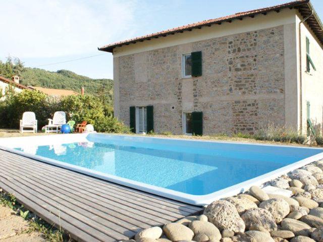 Villa Indipendente in vendita a Vigneta, Casola in Lunigiana