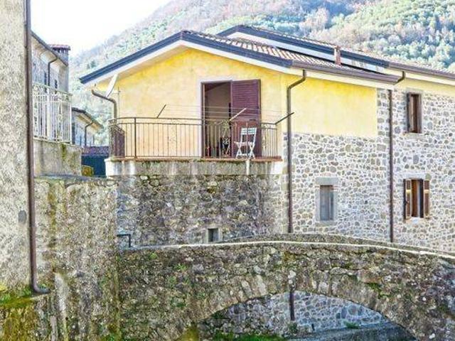 Villa Indipendente in vendita a Unione di comuni Montana Lunigiana, Codiponte