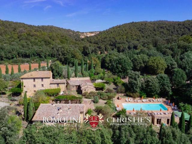 Villa Indipendente in vendita a Casole d'Elsa, Siena