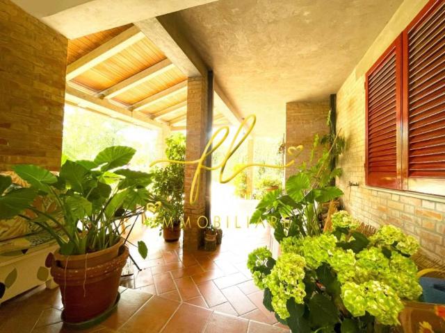 Villa Indipendente in vendita a Casole D'elsa, Toscana